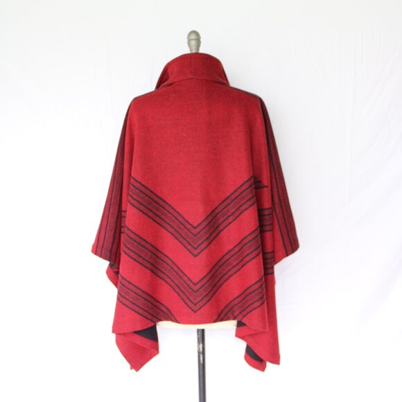 SOLD Pendleton wool jacket Aztec coat poncho Cloak Southwestern cape wrap - Picture 11 of 12